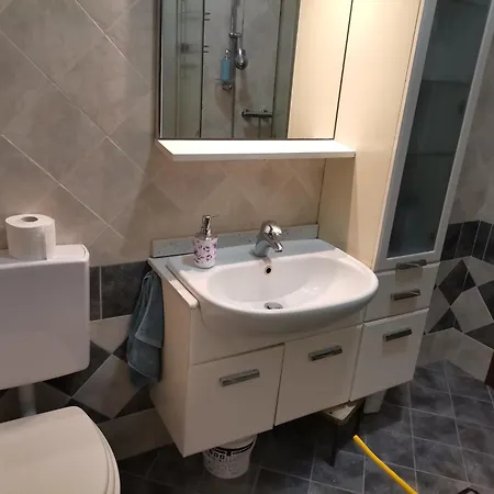 Pensión Ampia Con Balcone Privato