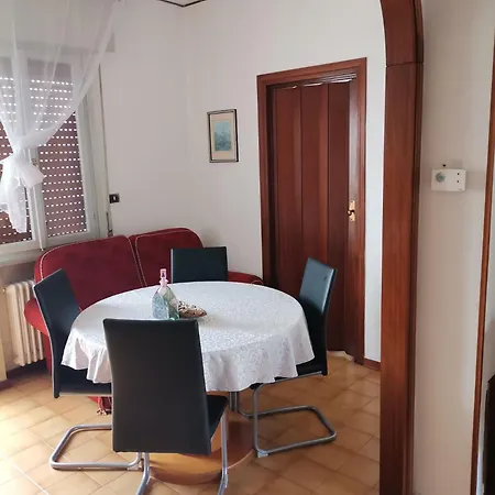 Ampia Con Balcone Privato Pensión Pordenone