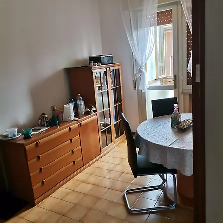 Ampia Con Balcone Privato