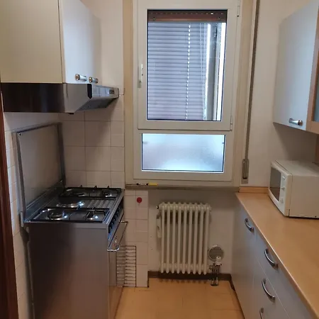 Ampia Con Balcone Privato Guest house