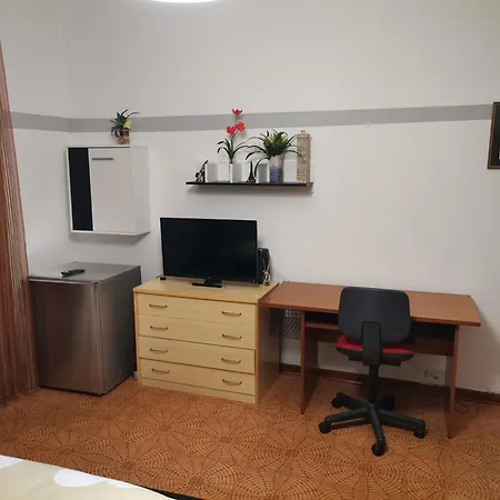 Πανσιόν Ampia Con Balcone Privato Pordenone