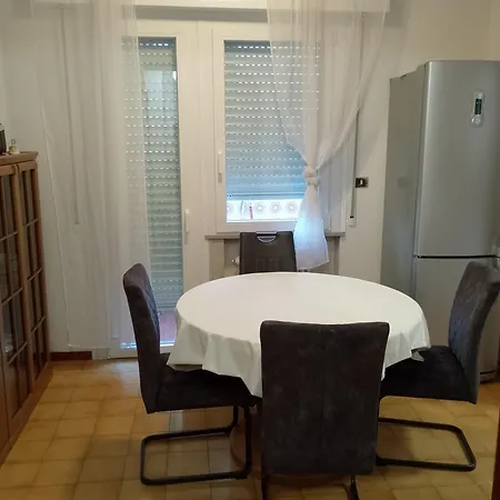 Ampia Con Balcone Privato * Pordenone