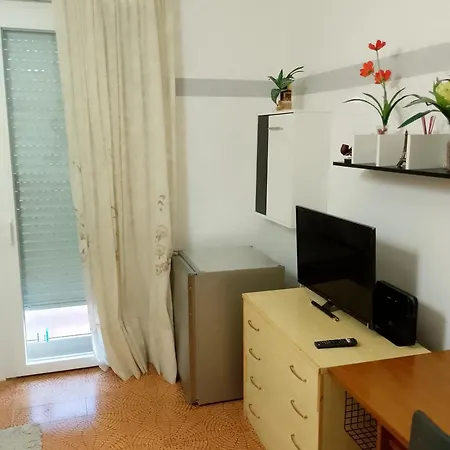 Ampia Con Balcone Privato Πανσιόν